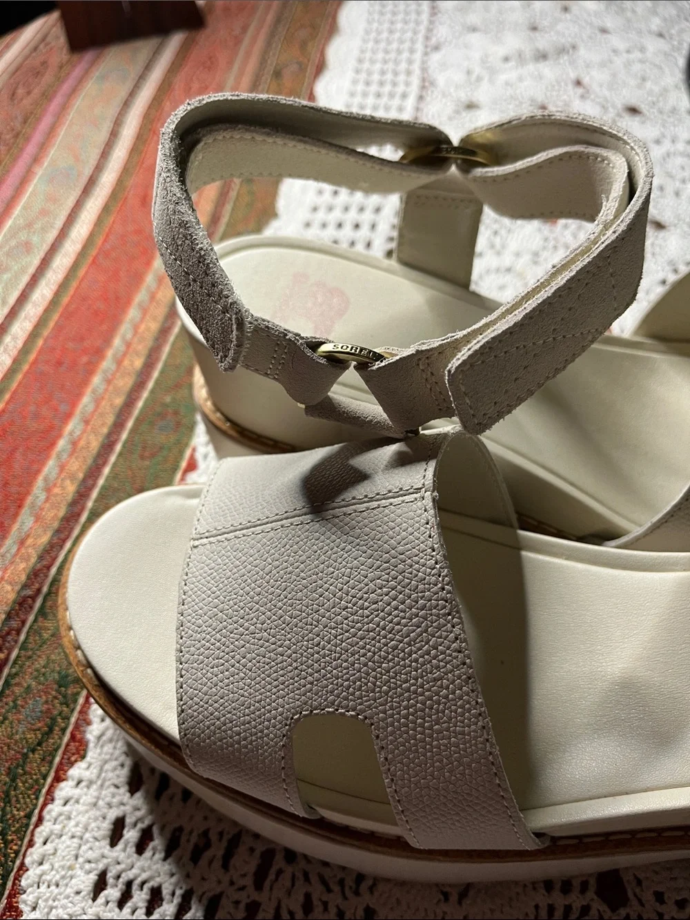Sorel Joanie IV Wedge Leather Sandal in chalk chalk retail 140 size 11